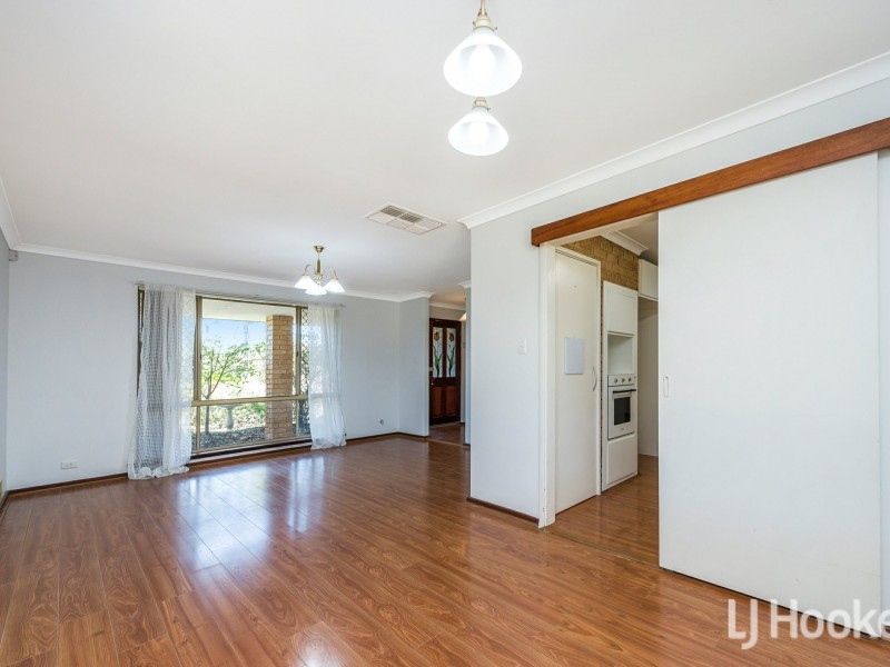 25 Challenger Drive, Thornlie WA 6108