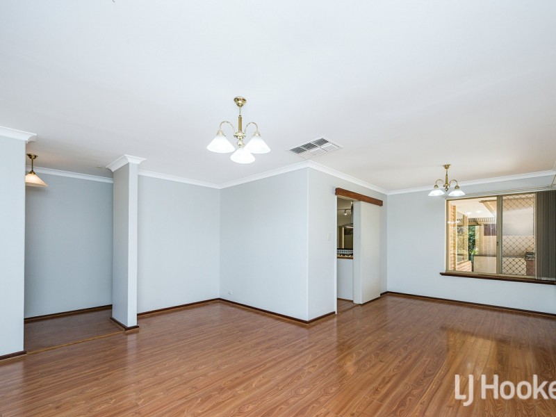 25 Challenger Drive, Thornlie WA 6108