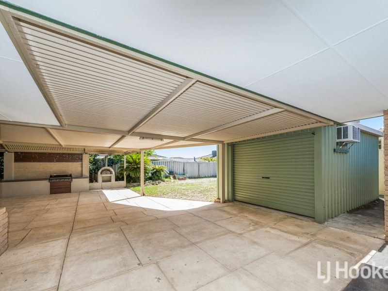 25 Challenger Drive, Thornlie WA 6108