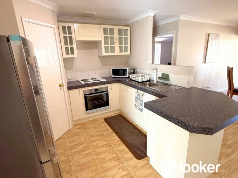 2 Laredo Bend, Port Kennedy WA 6172