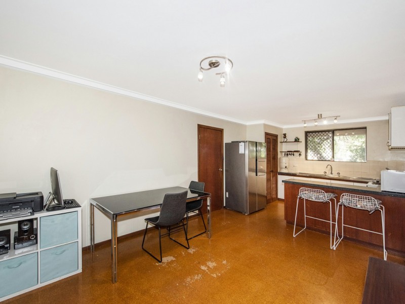 54 Regency Drive, Thornlie WA 6108