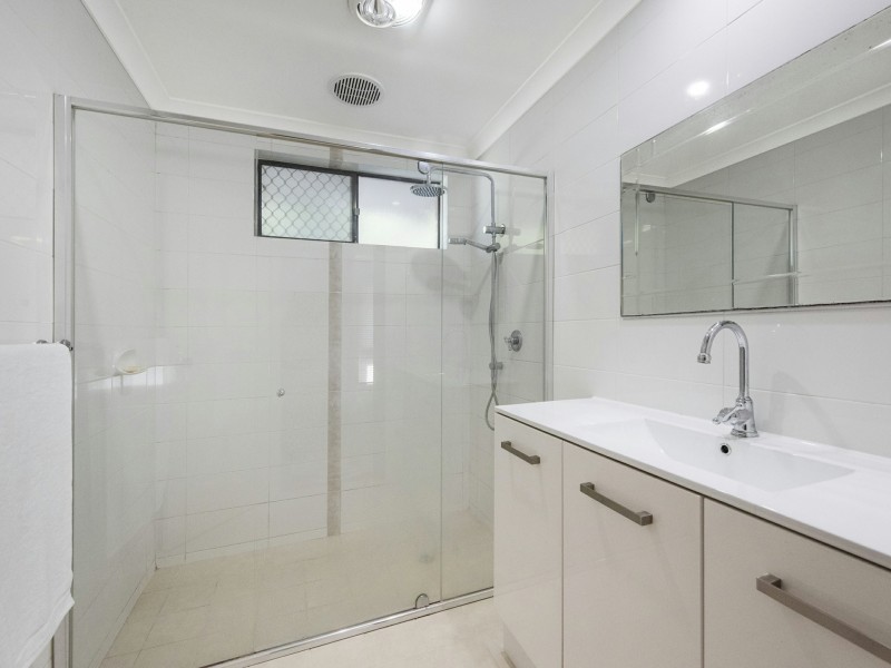 54 Regency Drive, Thornlie WA 6108