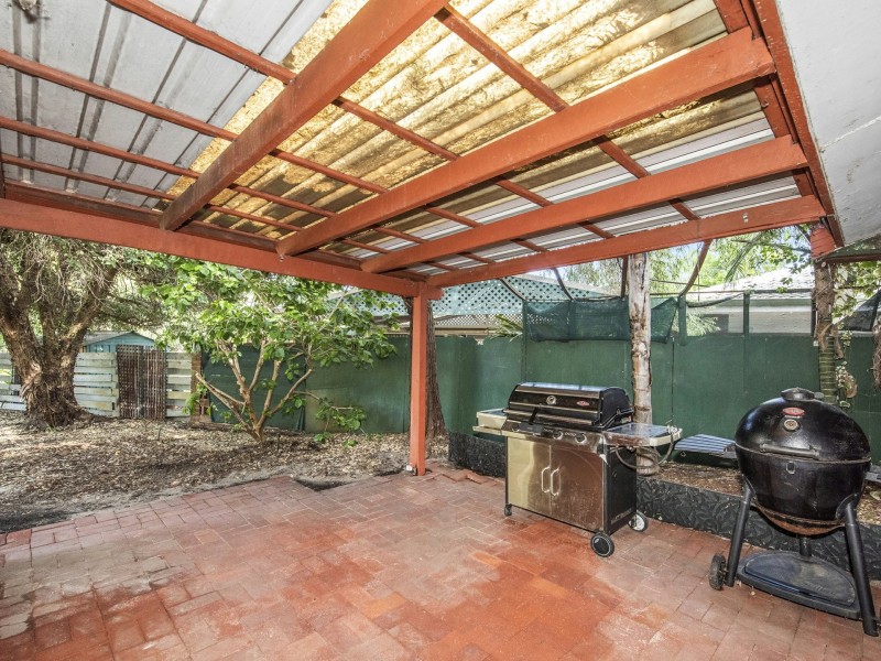 54 Regency Drive, Thornlie WA 6108