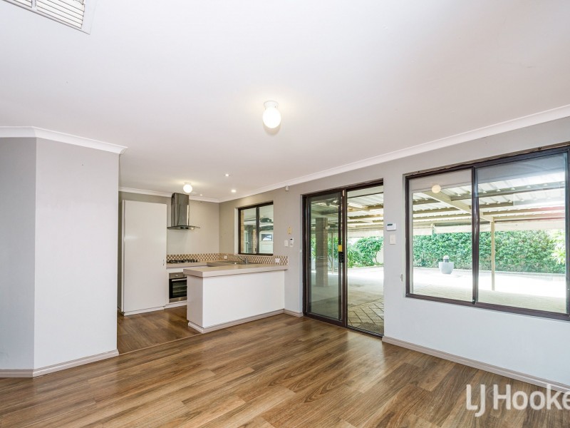 21 Reveley Close, Seville Grove WA 6112