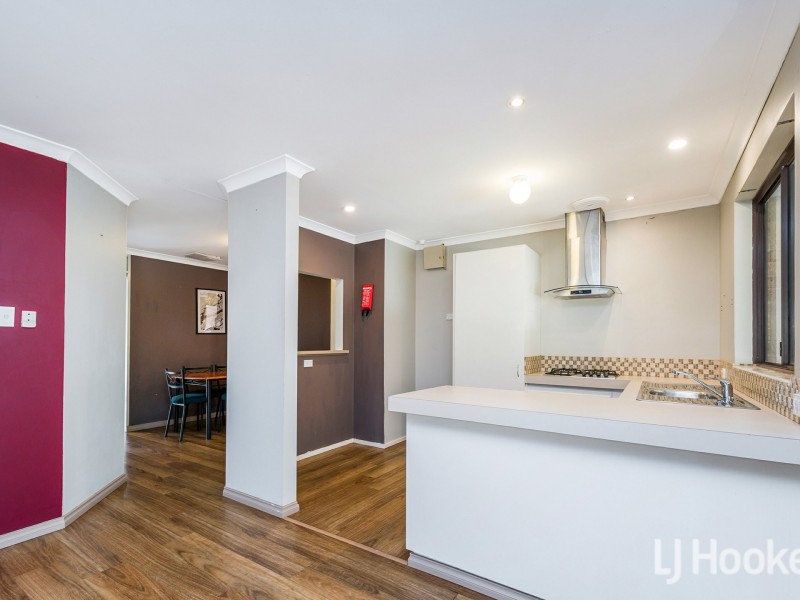 21 Reveley Close, Seville Grove WA 6112