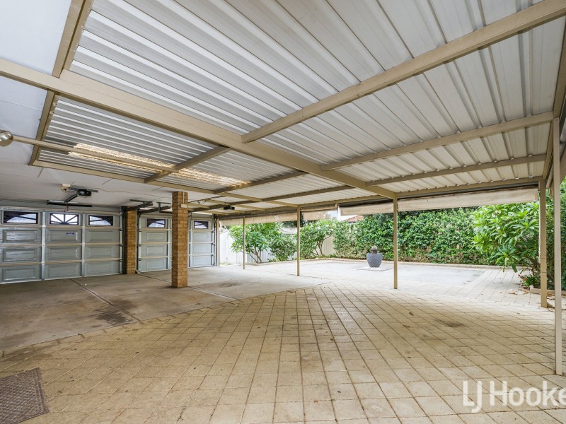 21 Reveley Close, Seville Grove WA 6112