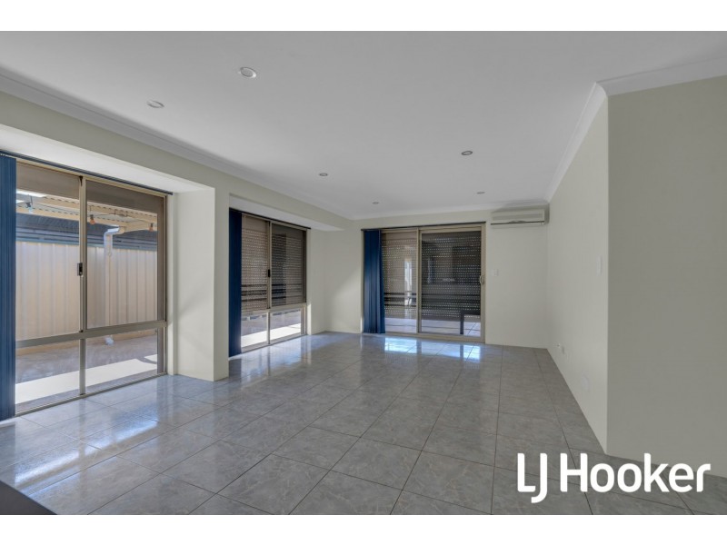 17 Edinburgh Road, Seville Grove WA 6112