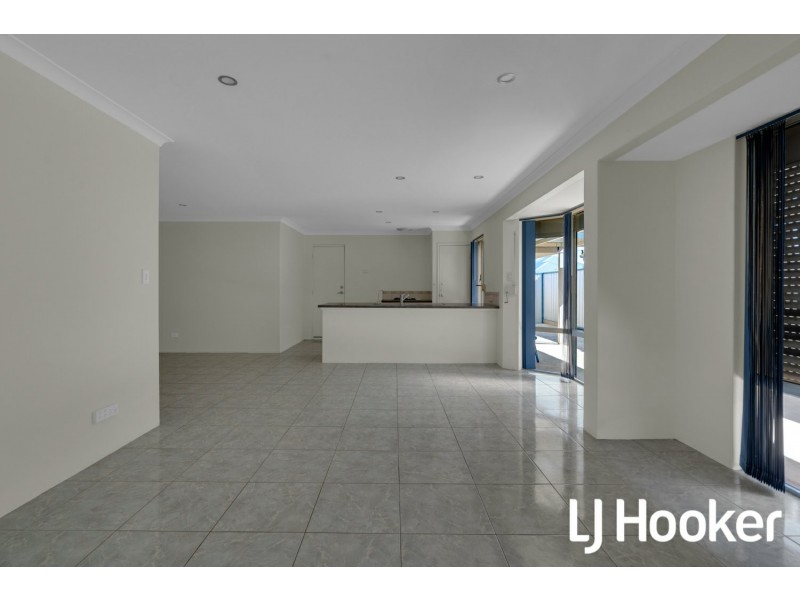 17 Edinburgh Road, Seville Grove WA 6112