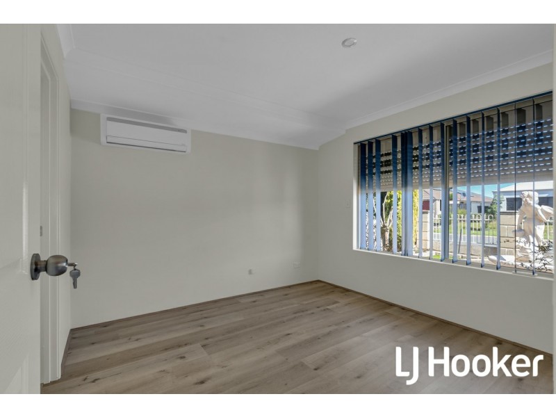 17 Edinburgh Road, Seville Grove WA 6112