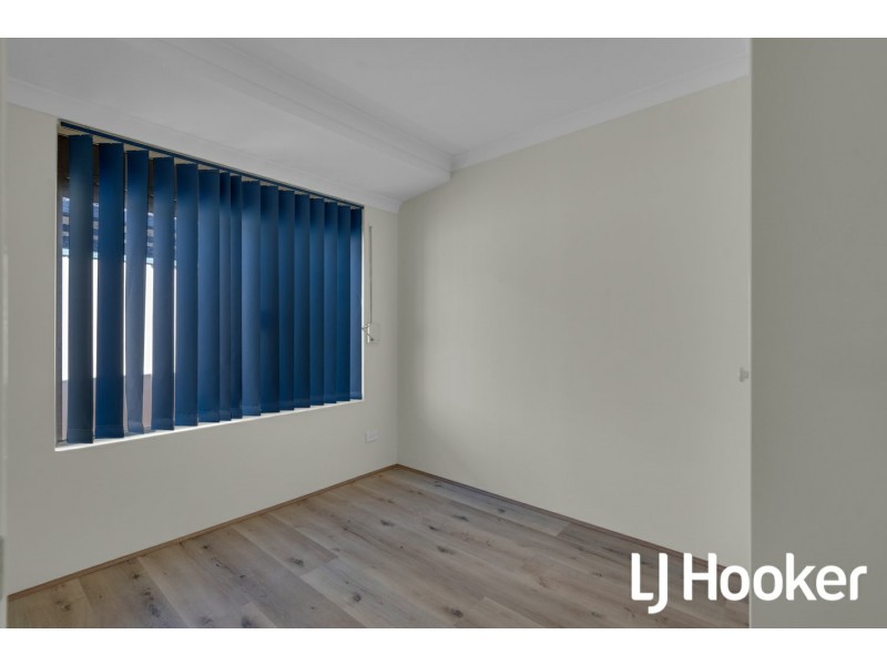 17 Edinburgh Road, Seville Grove WA 6112