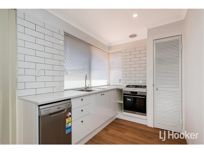 18 Phoenix Drive, Kenwick WA 6107