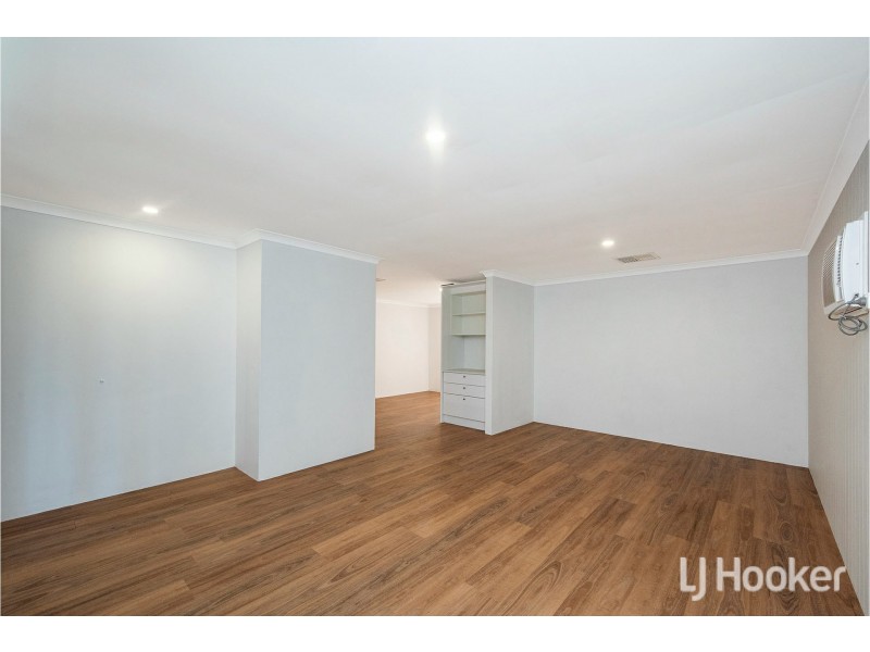 18 Phoenix Drive, Kenwick WA 6107