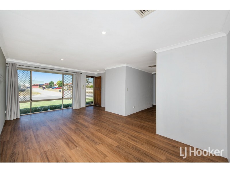 18 Phoenix Drive, Kenwick WA 6107