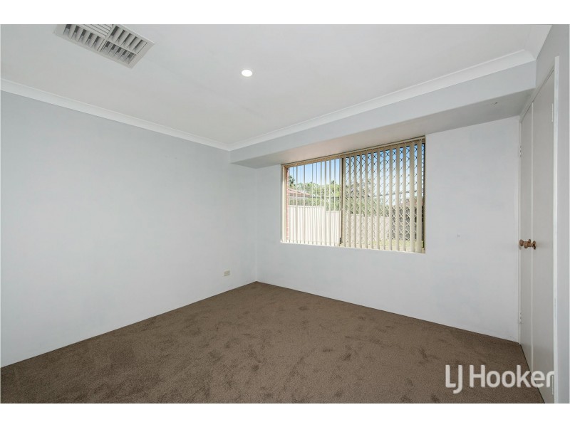 18 Phoenix Drive, Kenwick WA 6107