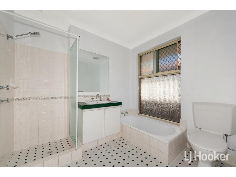 18 Phoenix Drive, Kenwick WA 6107