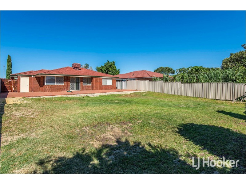 18 Phoenix Drive, Kenwick WA 6107