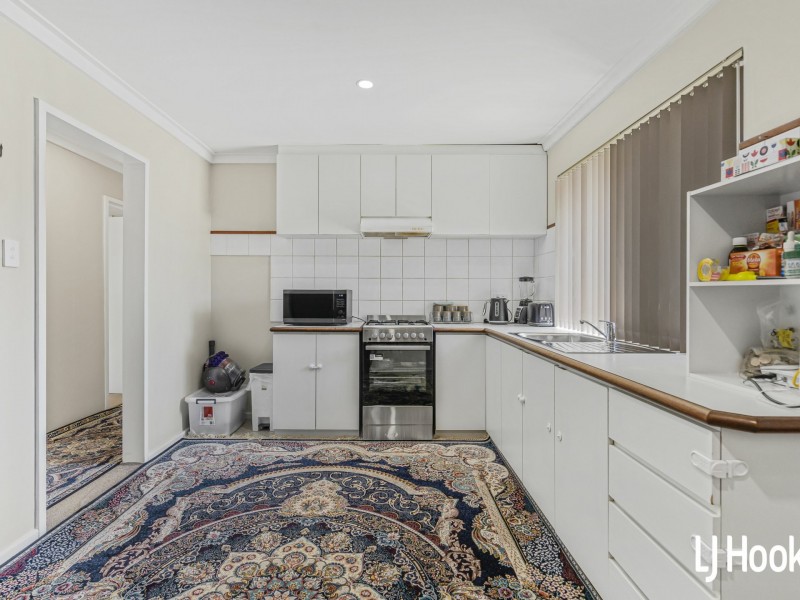 2 Ravensden Street, Thornlie WA 6108