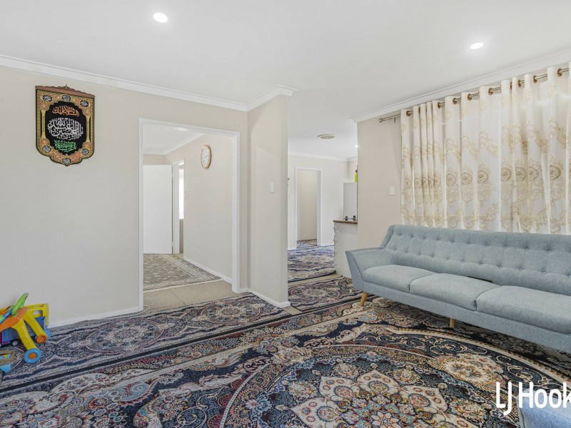 2 Ravensden Street, Thornlie WA 6108