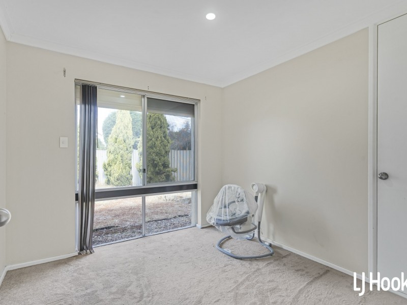 2 Ravensden Street, Thornlie WA 6108