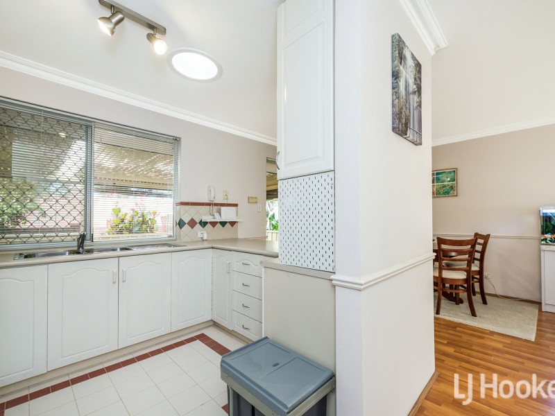 10/2 Glennis Close, Gosnells WA 6110