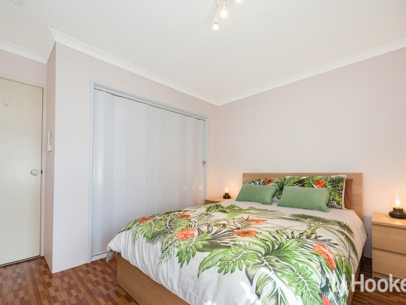 10/2 Glennis Close, Gosnells WA 6110