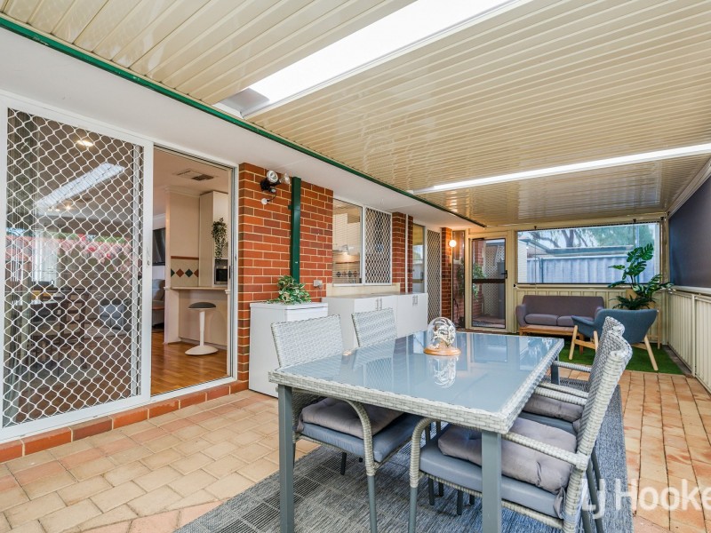 10/2 Glennis Close, Gosnells WA 6110