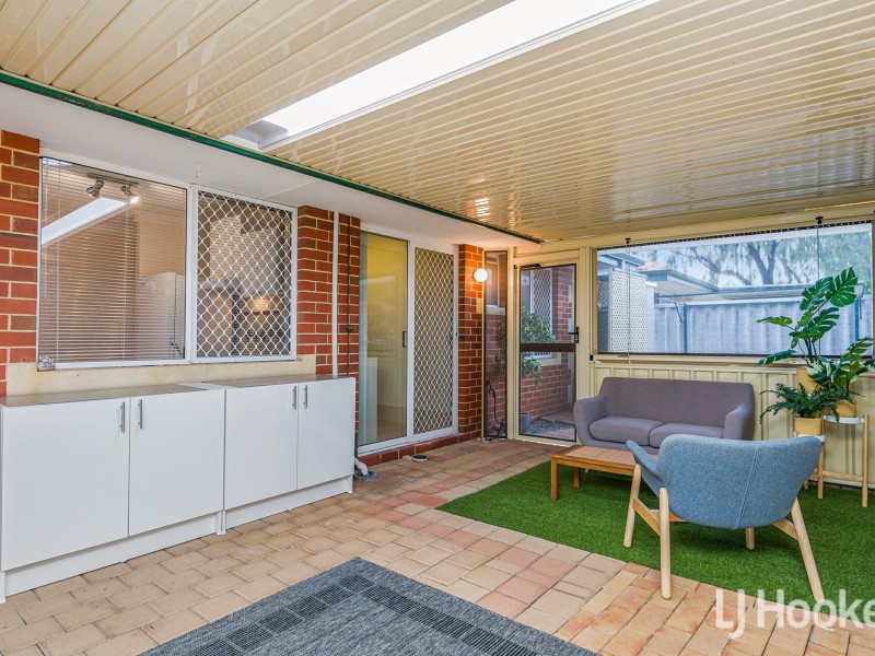 10/2 Glennis Close, Gosnells WA 6110