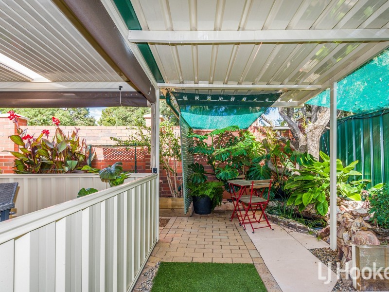 10/2 Glennis Close, Gosnells WA 6110