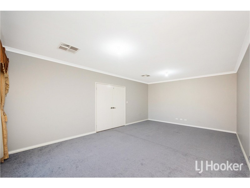 3 Bardook Gardens, Forrestfield WA 6058