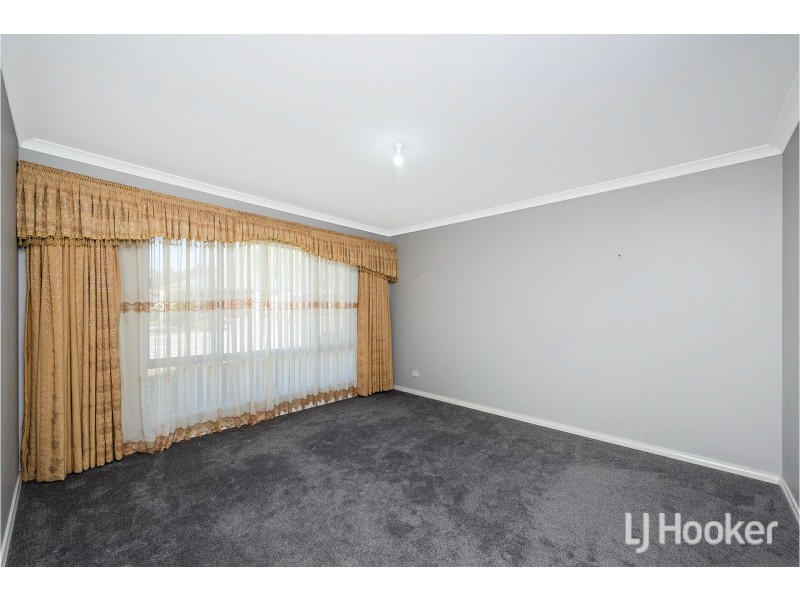 3 Bardook Gardens, Forrestfield WA 6058