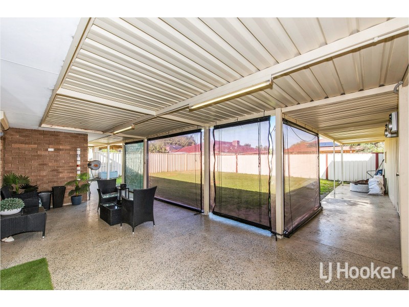 8 Ardross Street, Seville Grove WA 6112