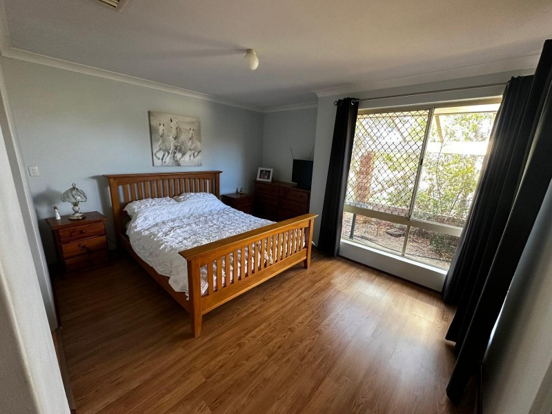 25 Discovery Drive, Thornlie WA 6108