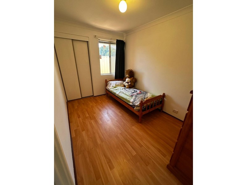 25 Discovery Drive, Thornlie WA 6108