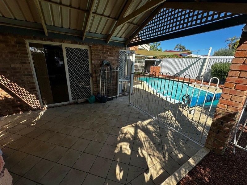 25 Discovery Drive, Thornlie WA 6108