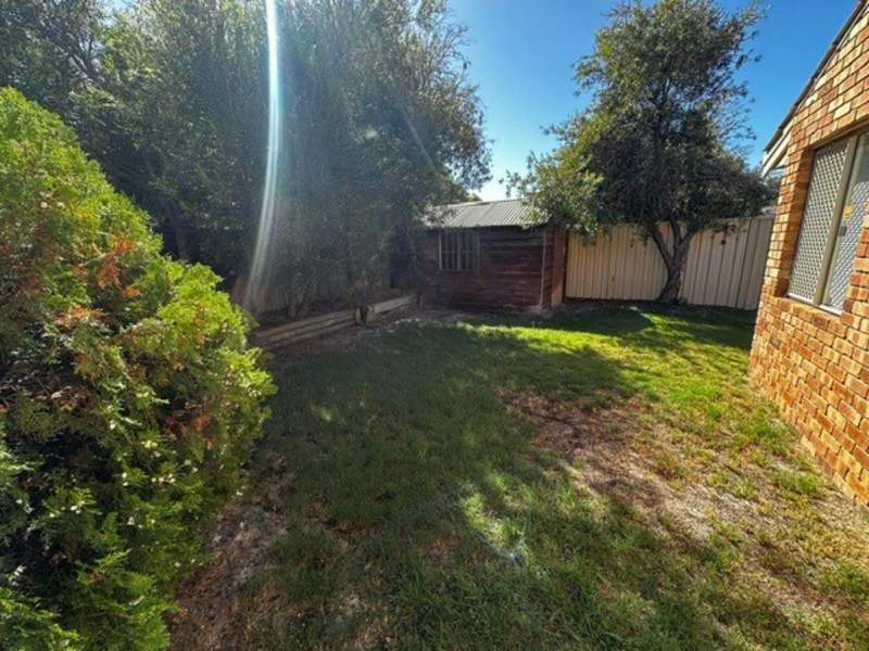 25 Discovery Drive, Thornlie WA 6108