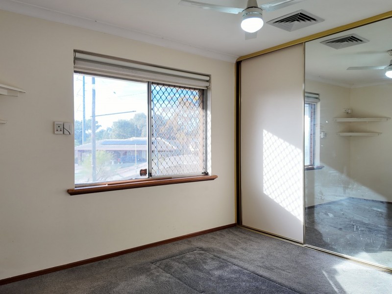 15 Latimer Way, Langford WA 6147
