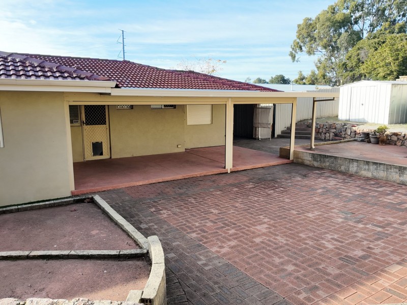 15 Latimer Way, Langford WA 6147
