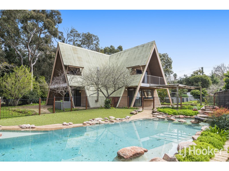 1 Grevillea Avenue, Roleystone WA 6111