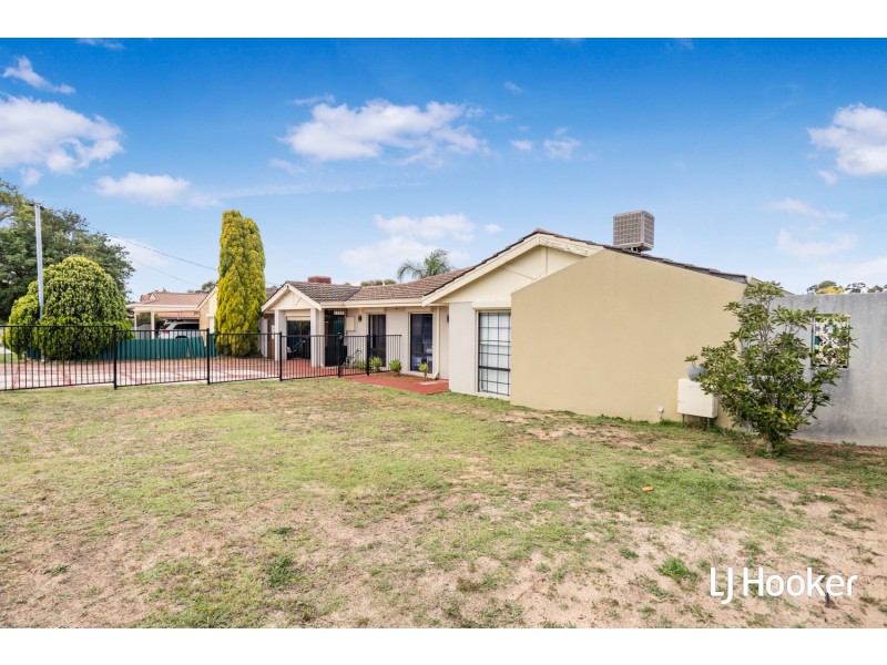 18 Balfour Street, Huntingdale WA 6110