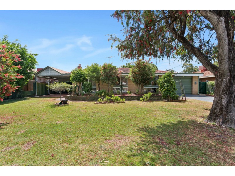 12 Chevalier Way, Thornlie WA 6108