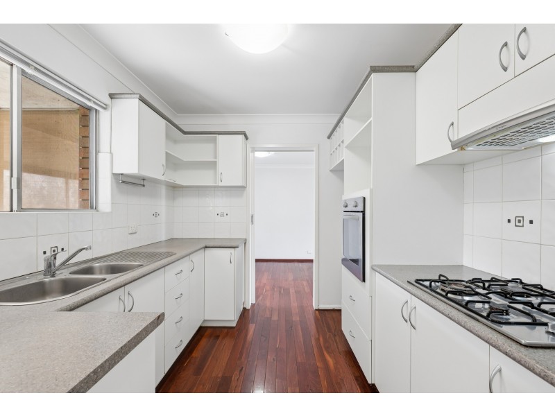 11 Elvington Way, Thornlie WA 6108