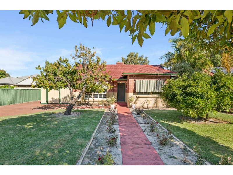 8 Bernice Way, Thornlie WA 6108