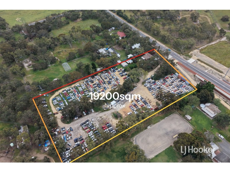 109 Eleventh Road, Wungong WA 6112