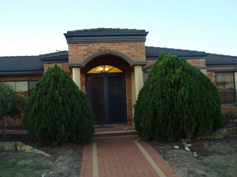 10 Sedges Grove, Canning Vale WA 6155