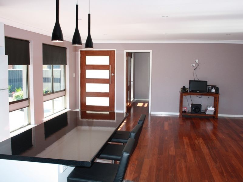 10 Edgely Place, Thornlie WA 6108