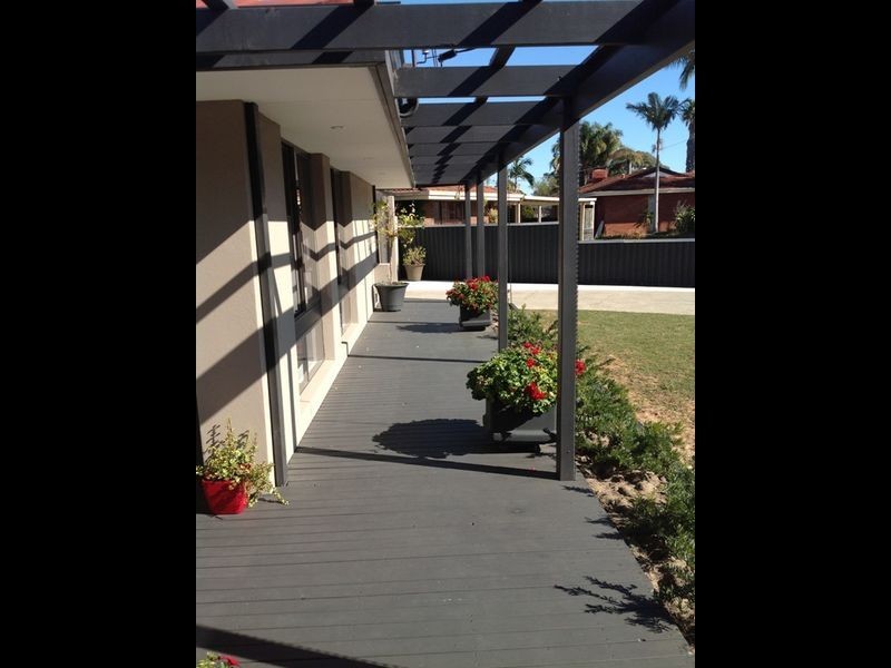 10 Edgely Place, Thornlie WA 6108