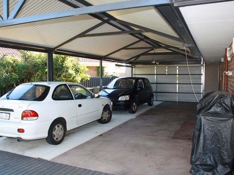 10 Edgely Place, Thornlie WA 6108