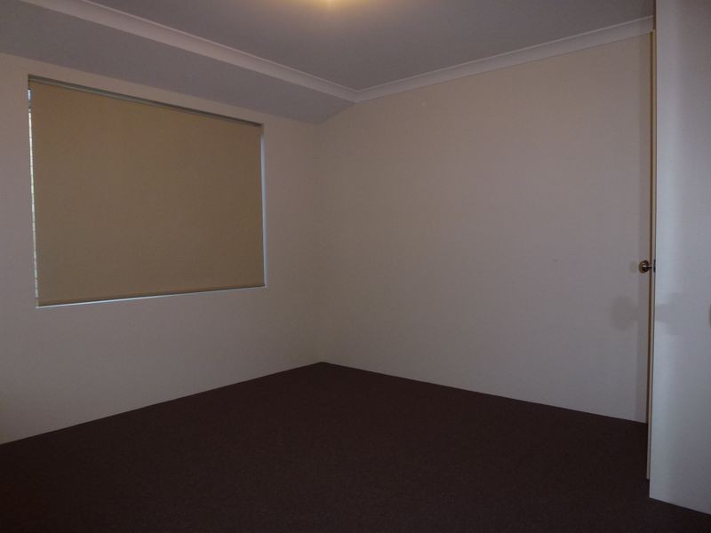 22 Dovedale Street, Harrisdale WA 6112