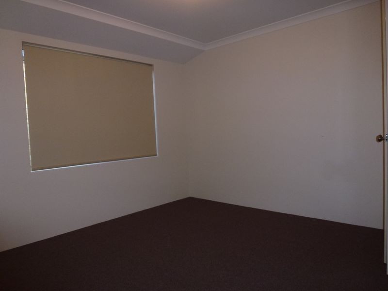 22 Dovedale Street, Harrisdale WA 6112