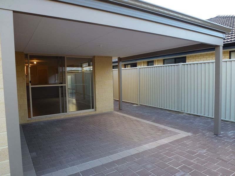 22 Dovedale Street, Harrisdale WA 6112